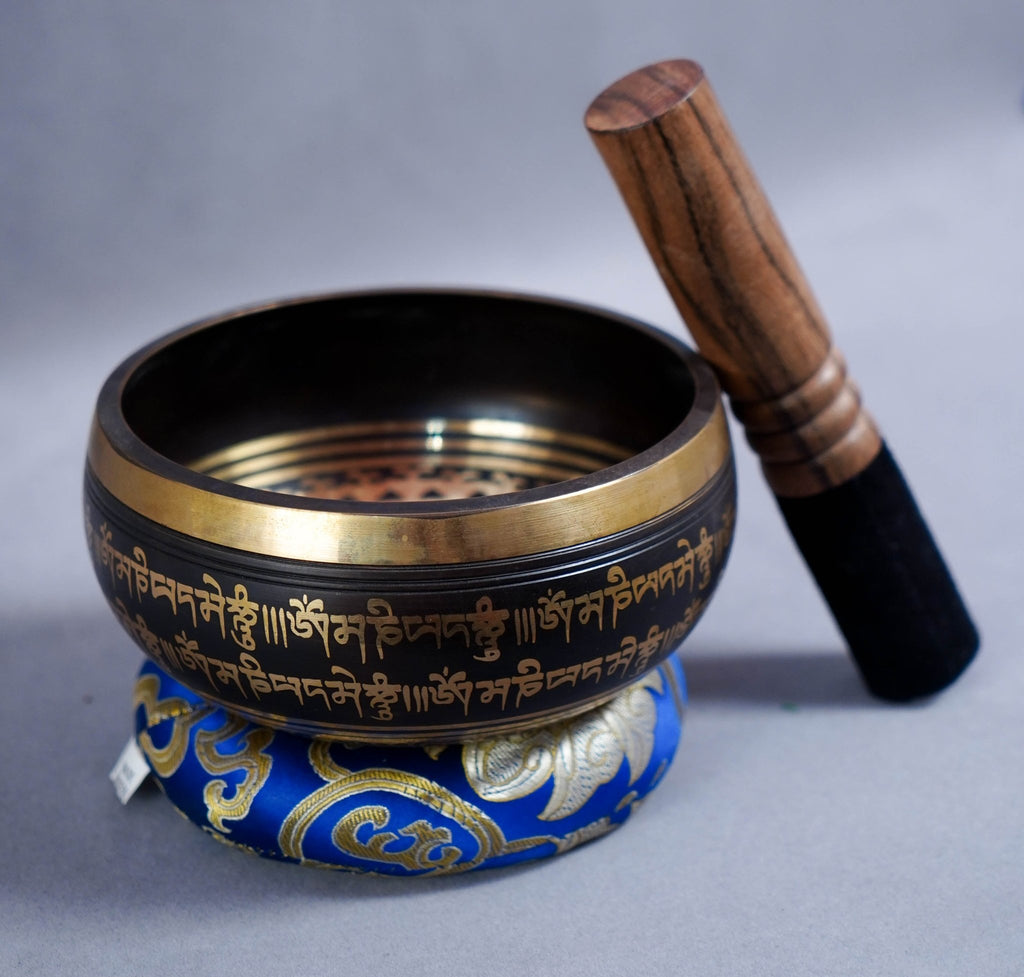 SB-0003915cm Black Om Mani Padme Hum Etched Mantra Singing Bowl