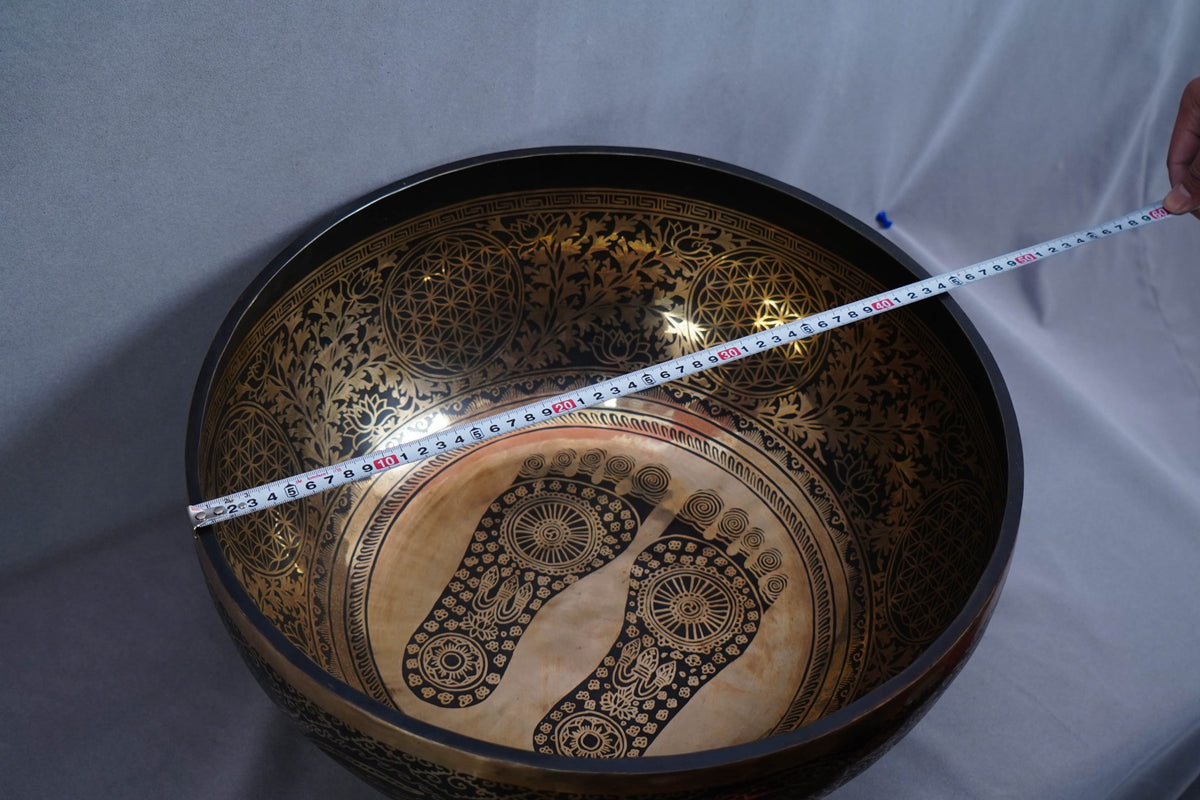 SB-0098944cm Feet Etched Grounding Singing Bowl C Note