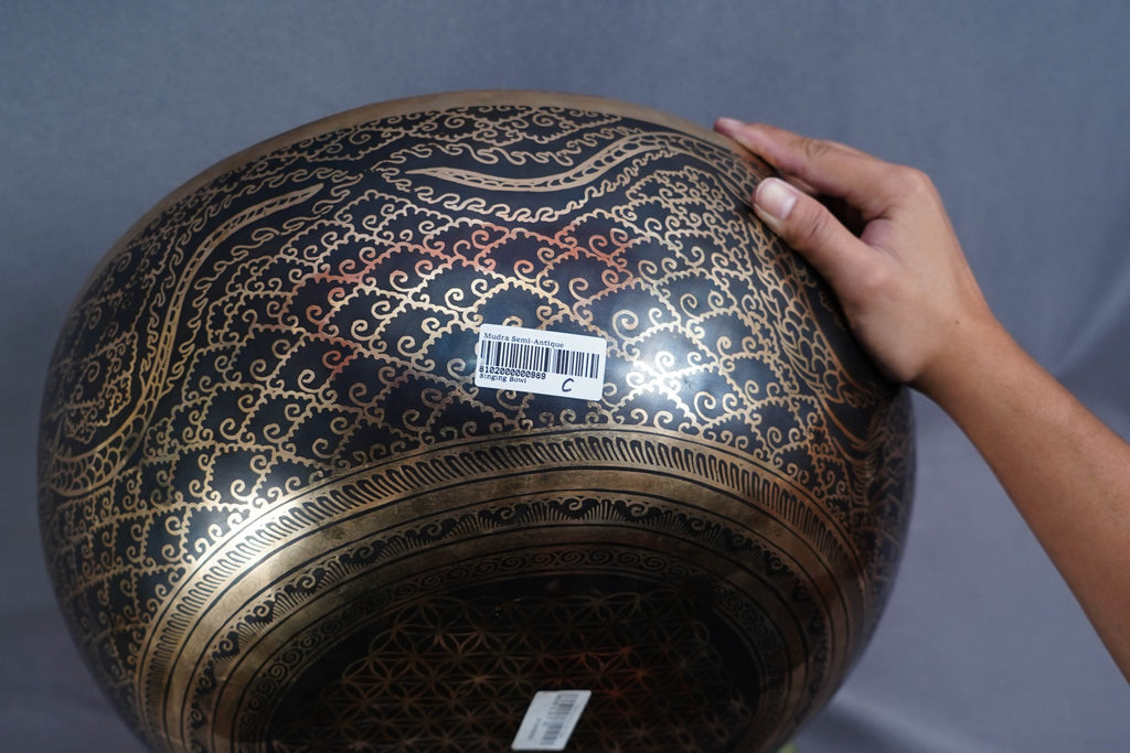 SB-0098944cm Feet Etched Grounding Singing Bowl C Note