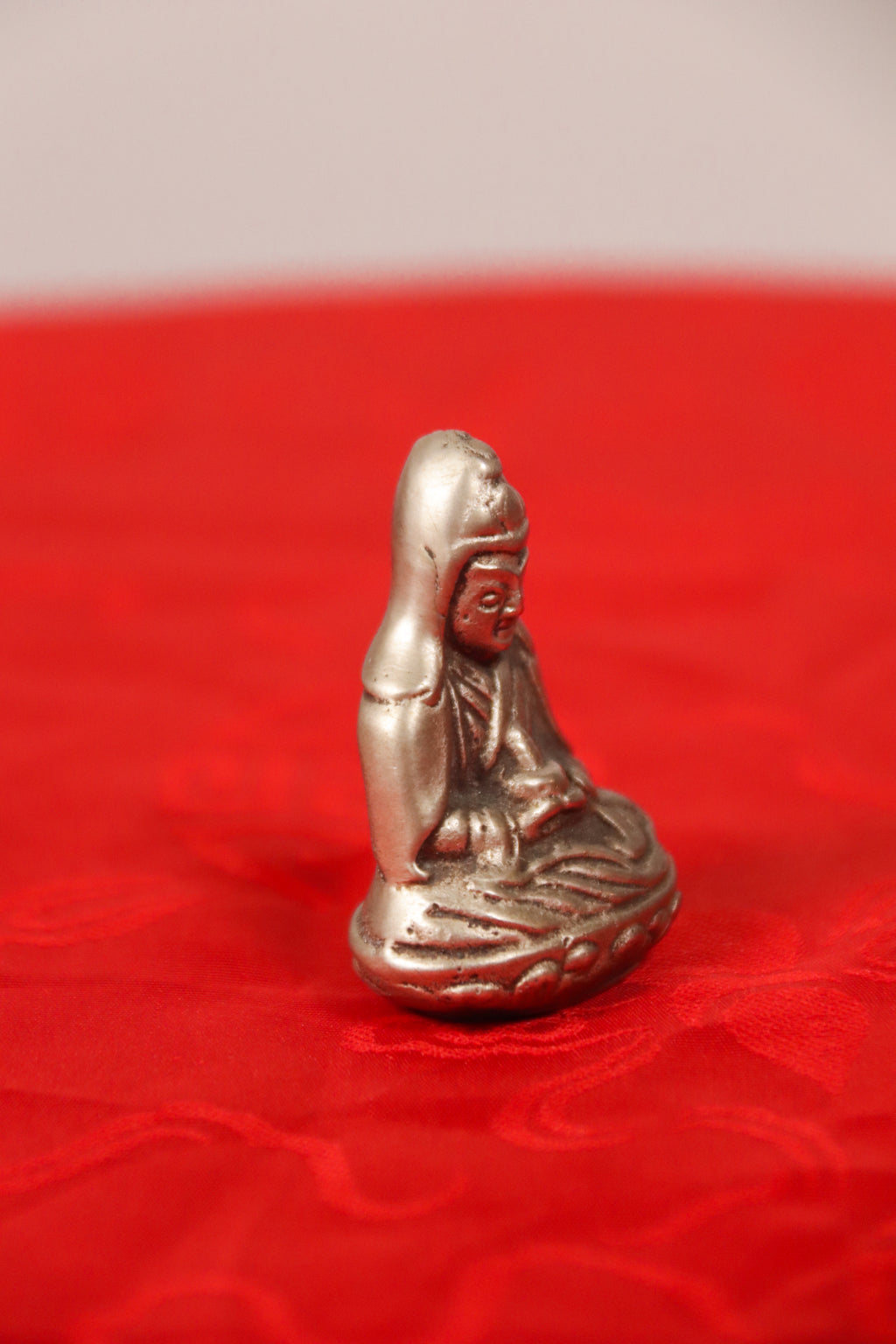 Handcrafted Miniature Metal Guru Statue (4.5 cm)