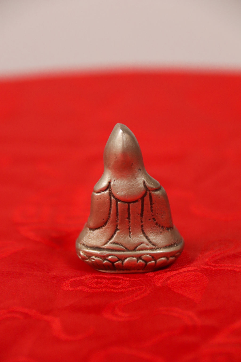 Handcrafted Miniature Metal Guru Statue (4.5 cm)