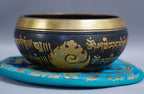 SB-00137Black Gold Om Etched Brass Singing Bowl
