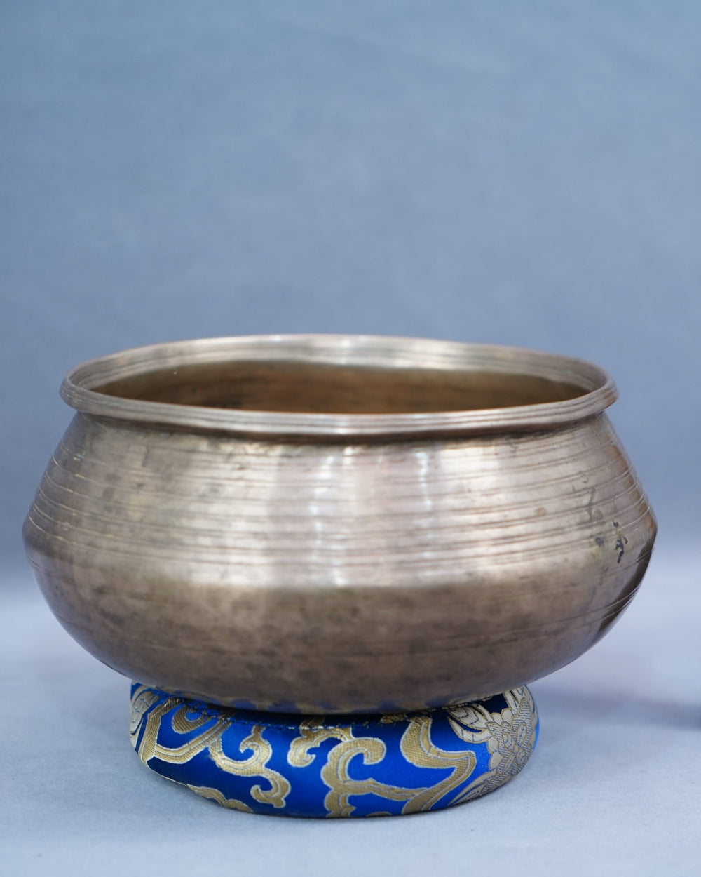 SB-00838Bodhgaya Monk Bowl Note D Ultabati Singing Bowl