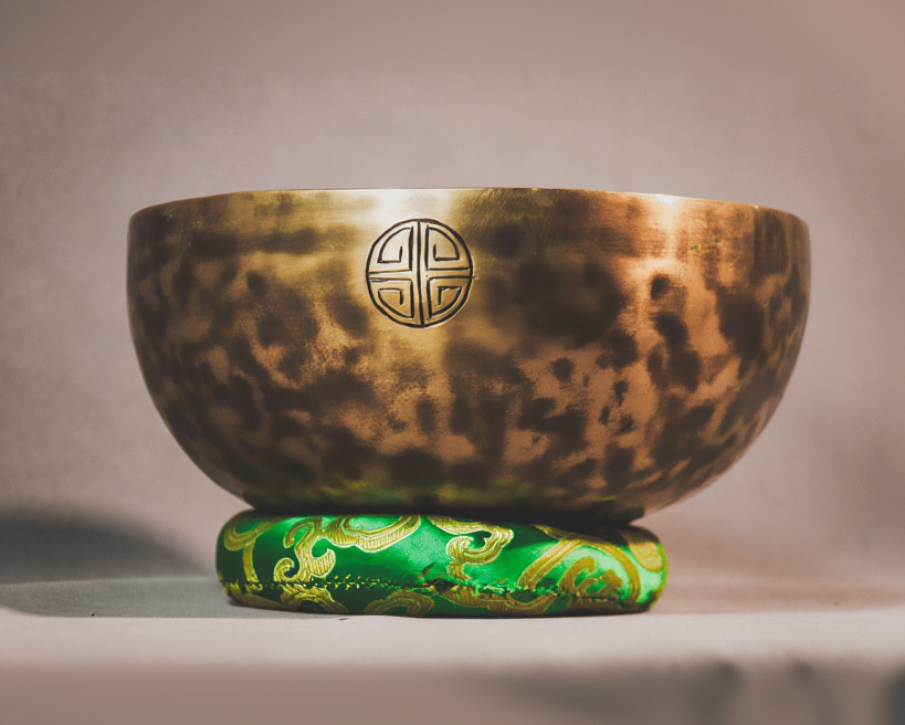 SB-02498Full Moon Tiger Singing Bowl – Note F – Heart Resonance