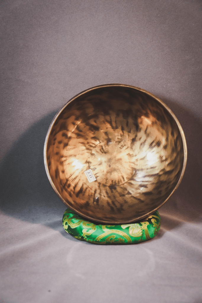 SB-02498Full Moon Tiger Singing Bowl – Note F – Heart Resonance